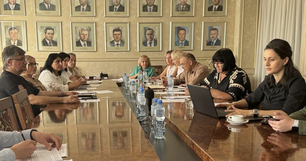 В обласній раді обговорили Стратегії розвитку закладів освіти