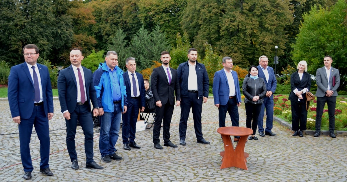 Фото без опису