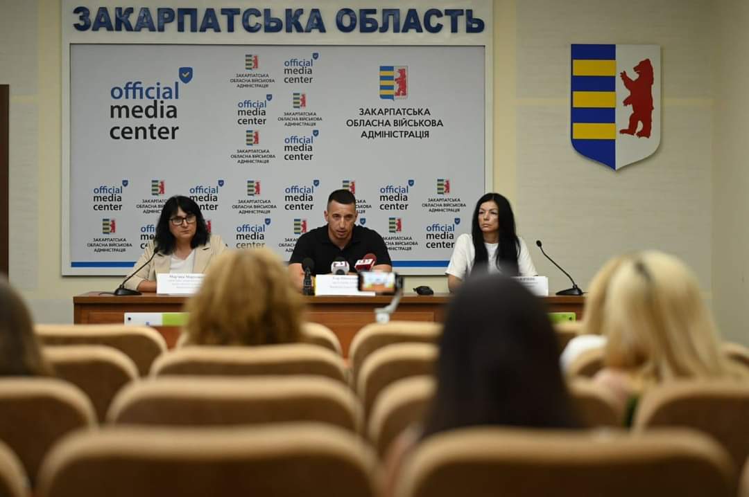 Близько 90% закладів освіти Закарпаття розпочнуть новий навчальний рік офлайн, решта – в змішаному форматі