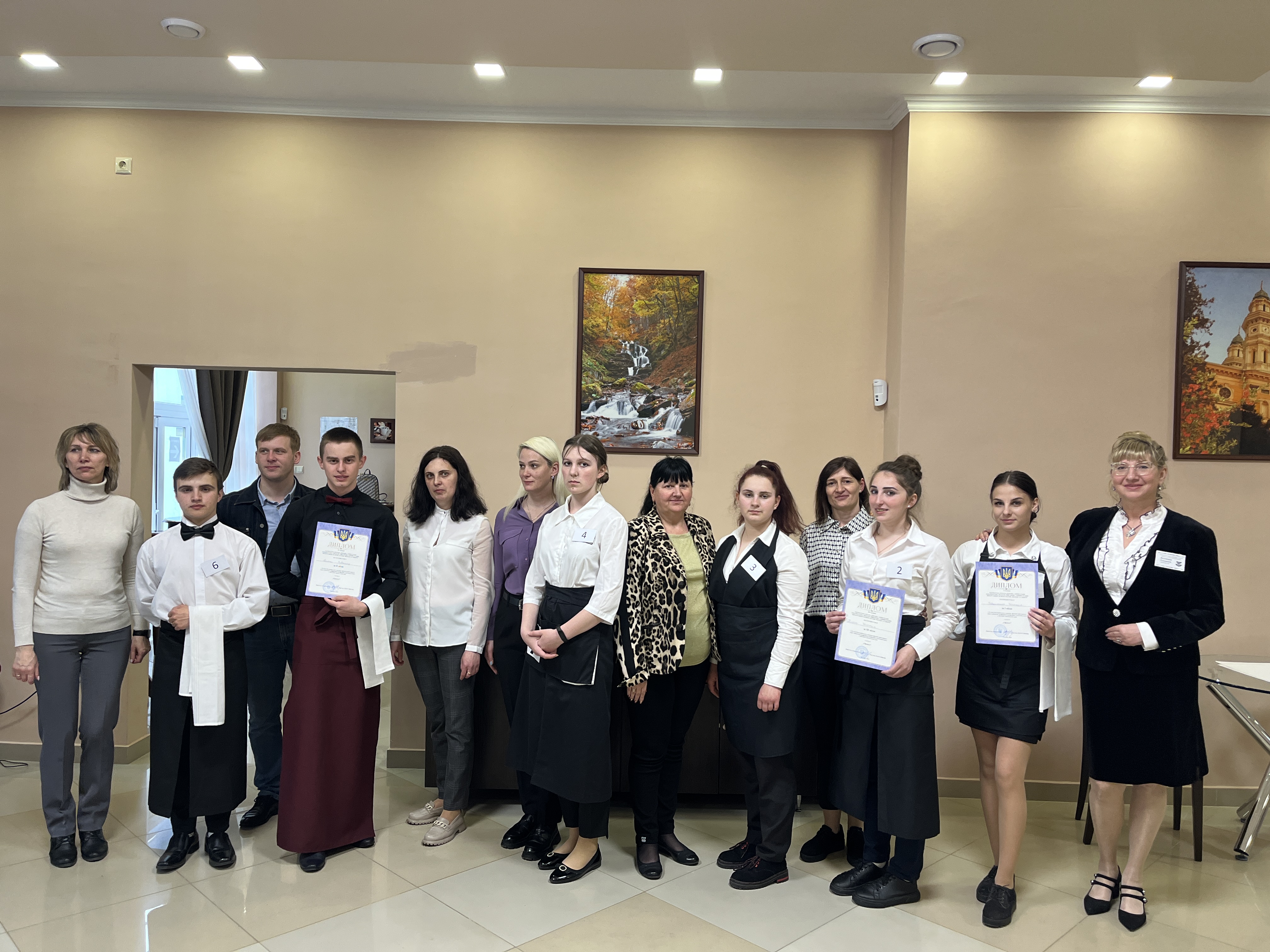 Підсумки конкурсу фахової майстерності з професії „Офіціантˮ