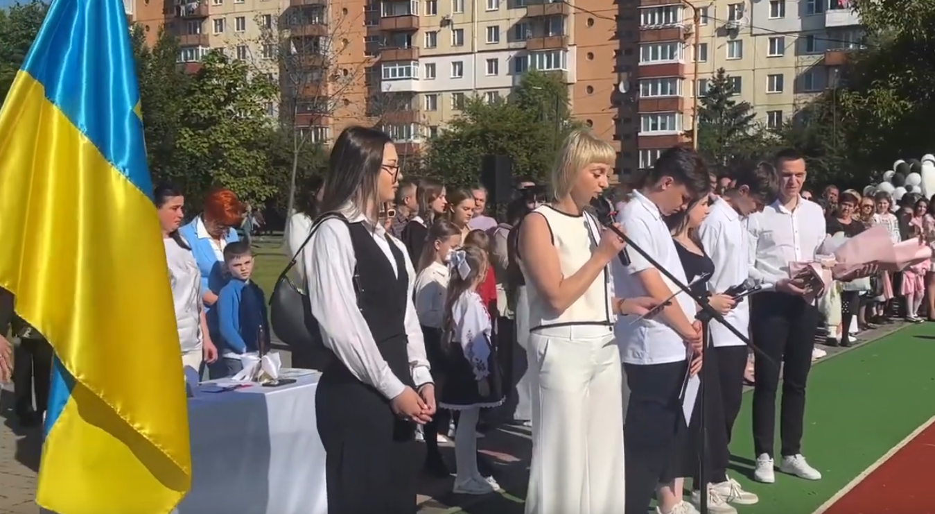 Президент нагородив двох ужгородських школярів відзнакою «Майбутнє України»